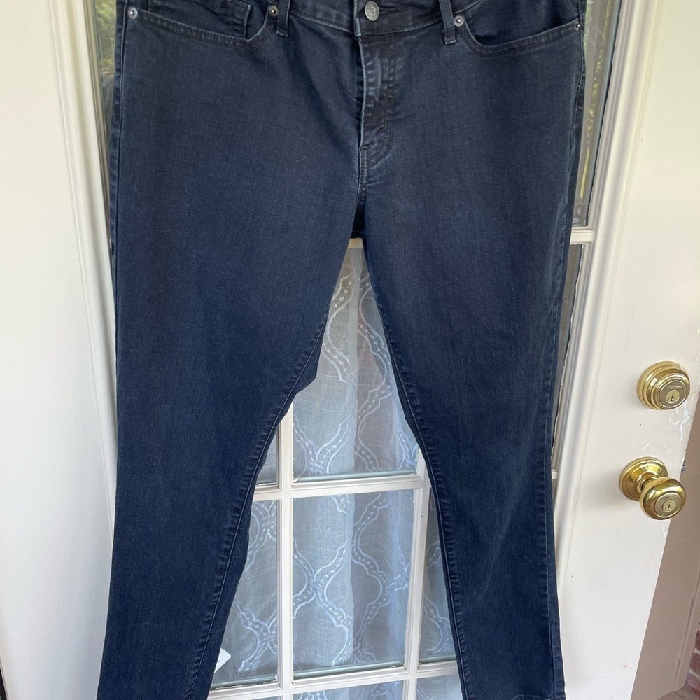 Levi’s Signature “The Skinny” Dark Wash Jeans Size 16M Classic Stretch